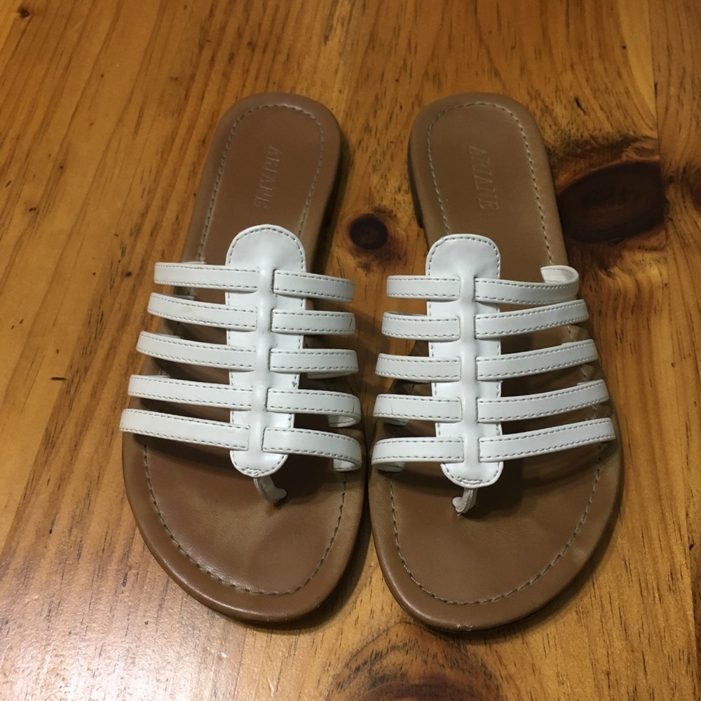 White Ariane sandals size 7/37
